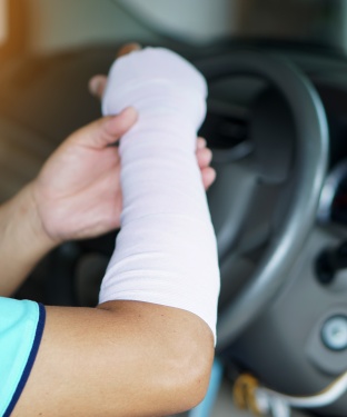 Pain from Motor Vehicle Accidents at Advanced Spine Care & Pain Management in Staten Island, NY